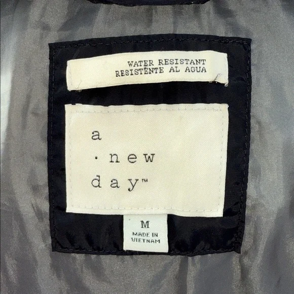 A New Day Women's Black Puffer Jacket mid length size M. Black. Water resistant - Picture 2 of 6